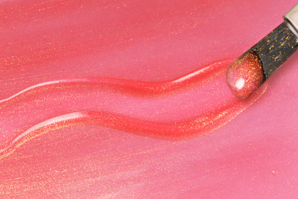 Jolifin LAVENI Shellac - hibiscus sparkle 10ml