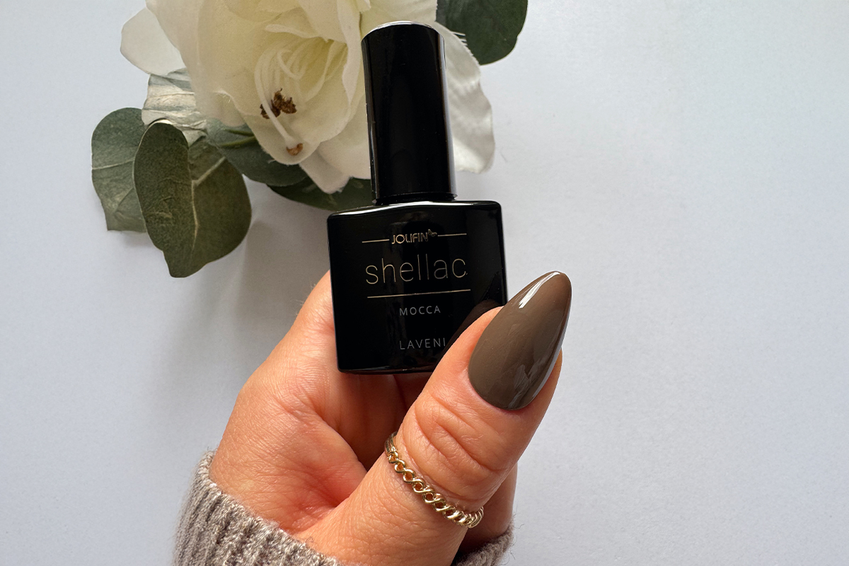 Jolifin LAVENI Shellac - mocha 10ml