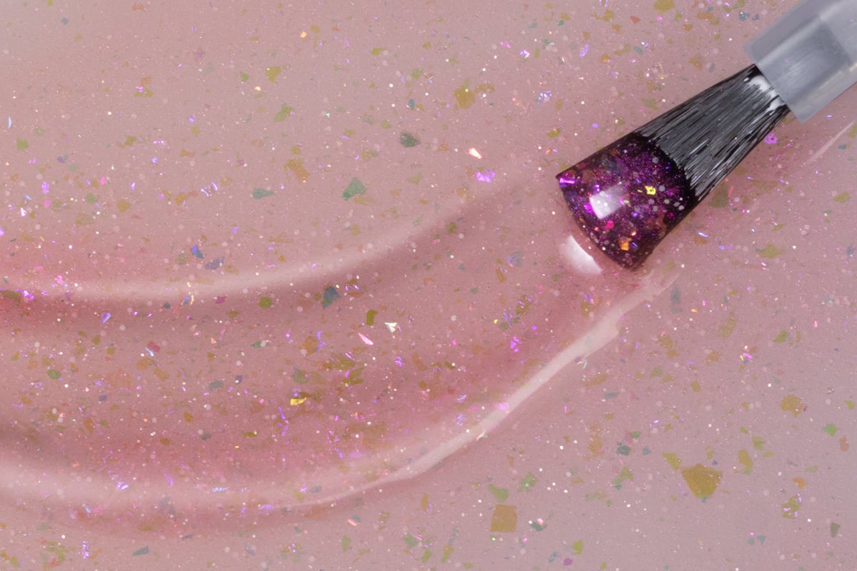 Jolifin LAVENI Shellac - aurora-effect pink 10ml