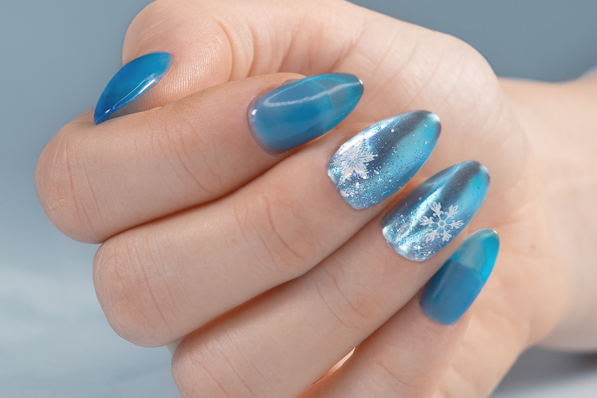 Jolifin LAVENI Shellac - Jelly Glass icy blue 10ml