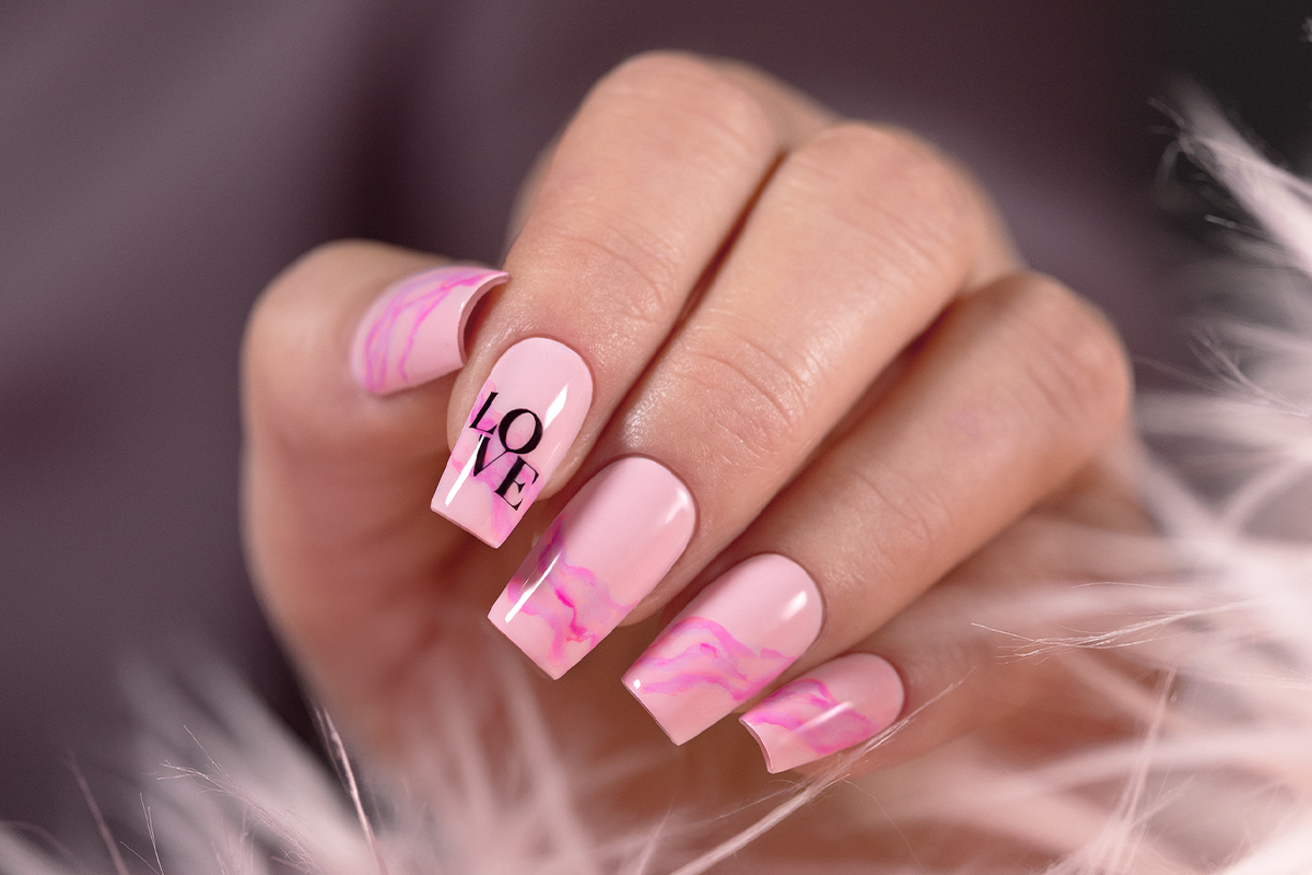 Jolifin LAVENI Shellac - Base & Build make-up light rosé 10ml