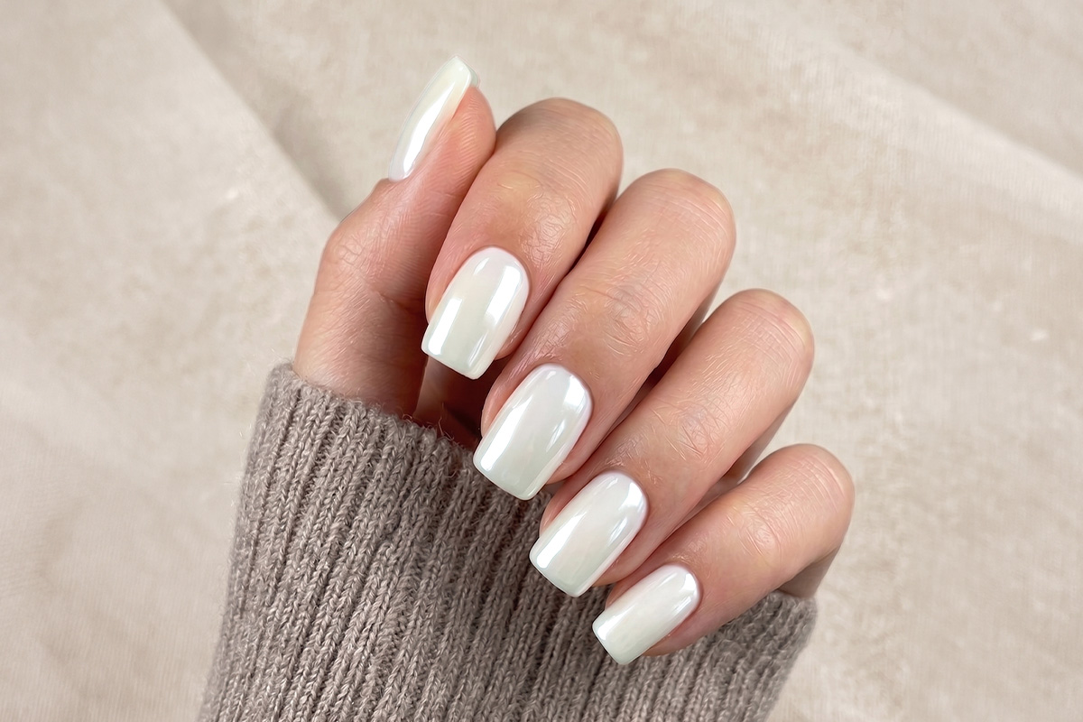 Jolifin SoftGel PressOns - short square - milky-white pearl