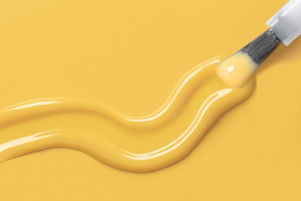 Jolifin LAVENI Shellac - sunshine yellow 10ml