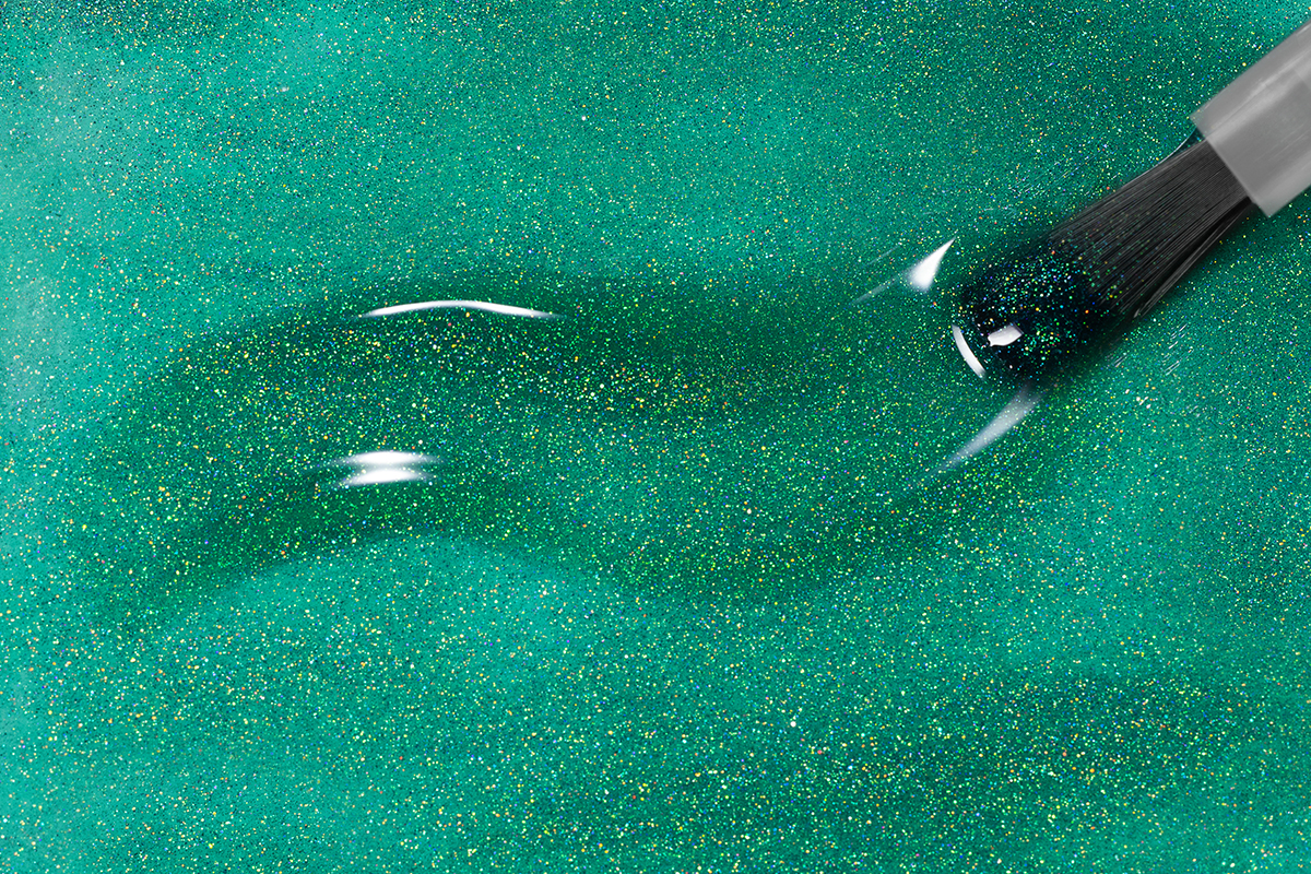 Jolifin LAVENI Shellac - Cat-Eye green emerald leaves 10ml