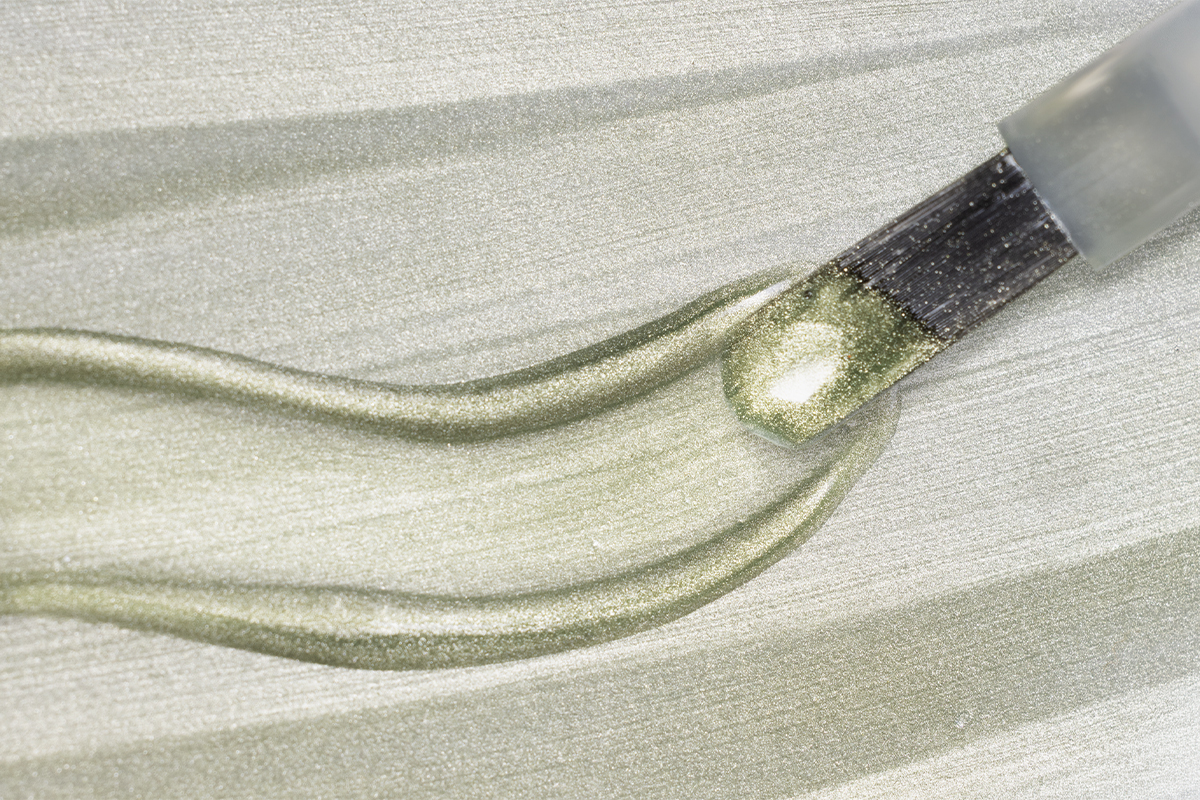 Jolifin LAVENI Shellac - Cat-Eye fairy green 10ml