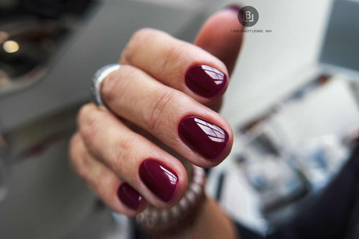Jolifin LAVENI Shellac - rouge noir 10ml