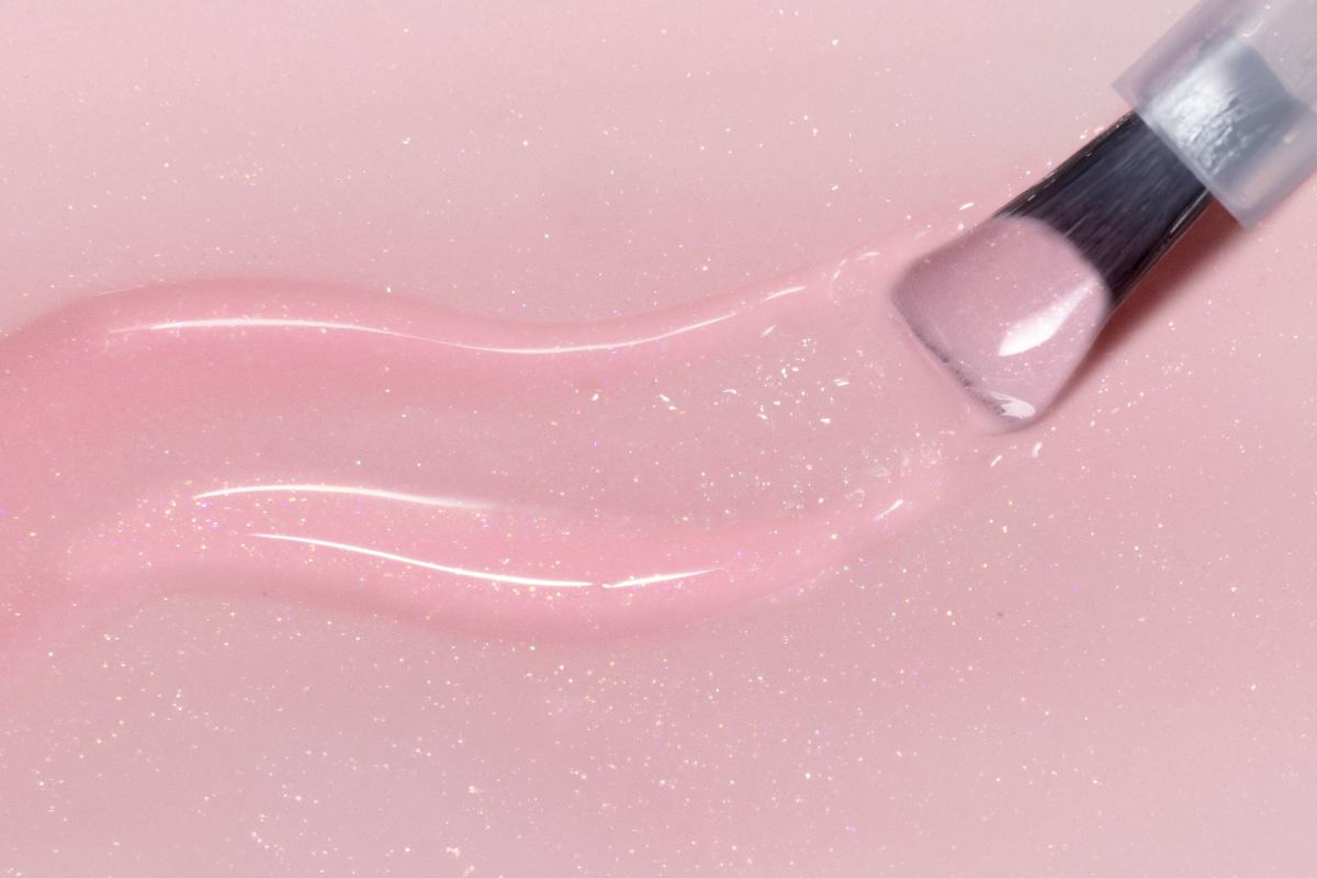Jolifin LAVENI Shellac - StrongBuilder pastel pink glimmer 10ml