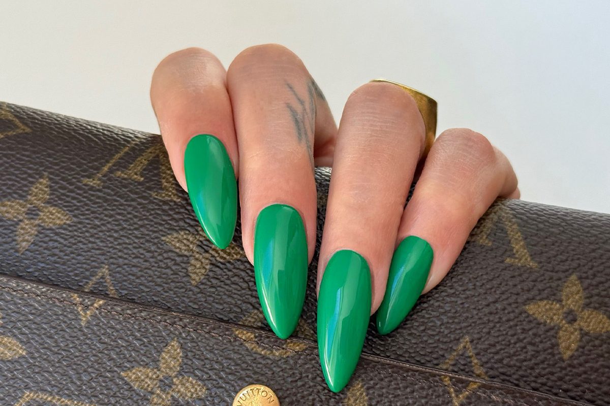 Jolifin LAVENI colour gel - tropical emerald green 5ml