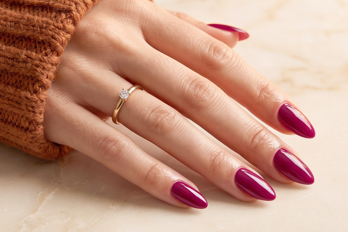 Jolifin LAVENI Shellac - apple red 10ml