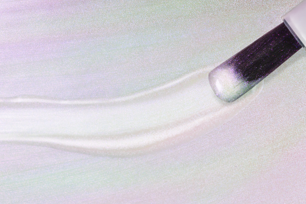 Jolifin LAVENI Shellac - rosé aurora pearl 10ml