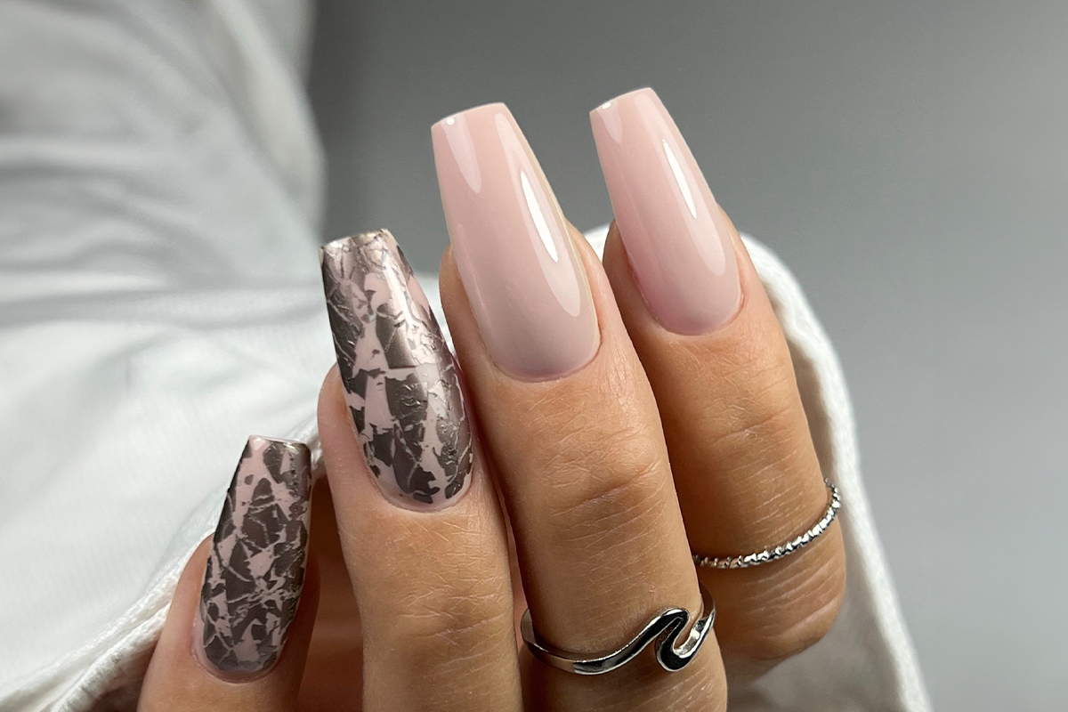Jolifin LAVENI 3in1 Shellac - nude-eggshell 10ml