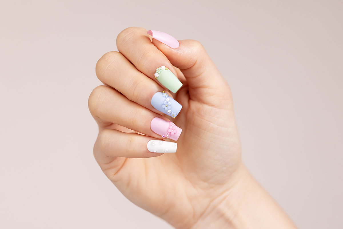 Jolifin Overlay & Perlen Mix - blaue Blumen