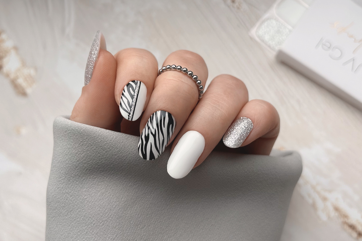 Jolifin LAVENI UV Gel Wraps - zebra