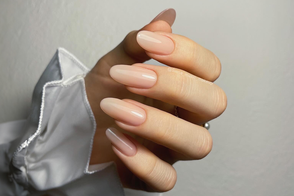Jolifin LAVENI Shellac - Base & Build milky make-up 10ml