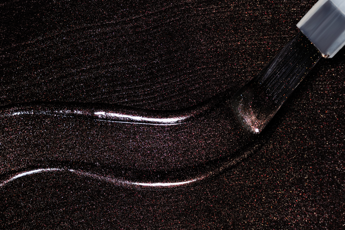 Jolifin LAVENI Shellac - Cat-Eye 9D black chocolate 10ml