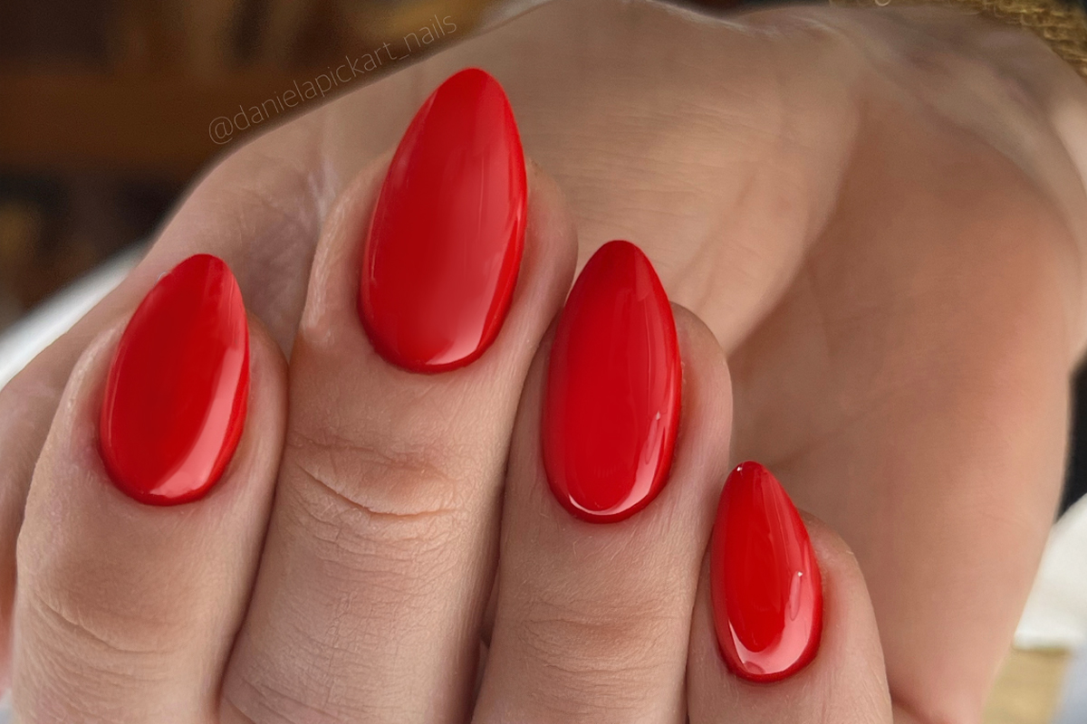Jolifin LAVENI Shellac - classic red 10ml