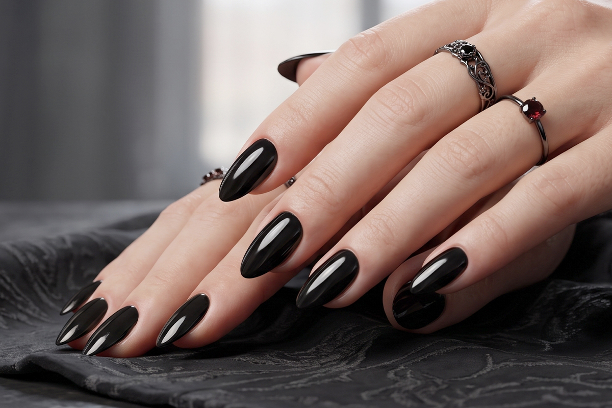 Jolifin LAVENI 3in1 Shellac - black 10ml