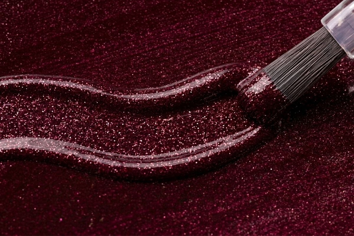 Jolifin LAVENI Shellac - wine glow 10ml | 34984H
